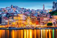 Séjour 4J/3N pour 2 au Portugal à Porto à The Log Porto Hotels 4* + Petit-déj + Bouteille de vin + Vol A/R - Du 2 au 5 décembre (158€/pers) à 317 €