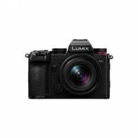 Appareil photo Hybride Plein Format Lumix S5D + packs objectifs à 999 €