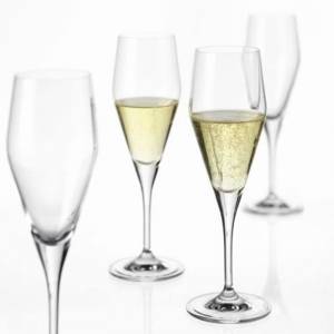 4 Flutes à champagne gratuite 