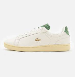 Baskets basses Lacoste Carnaby Pro Off White - Tailles 42, 45 et 46 à 66.95 €