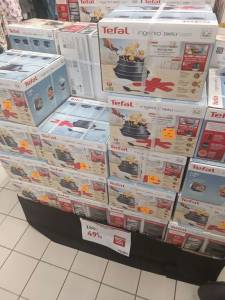 Set de poêles 8 pièces Tefal Auchan Neuilly-sur-Marne à 50 €