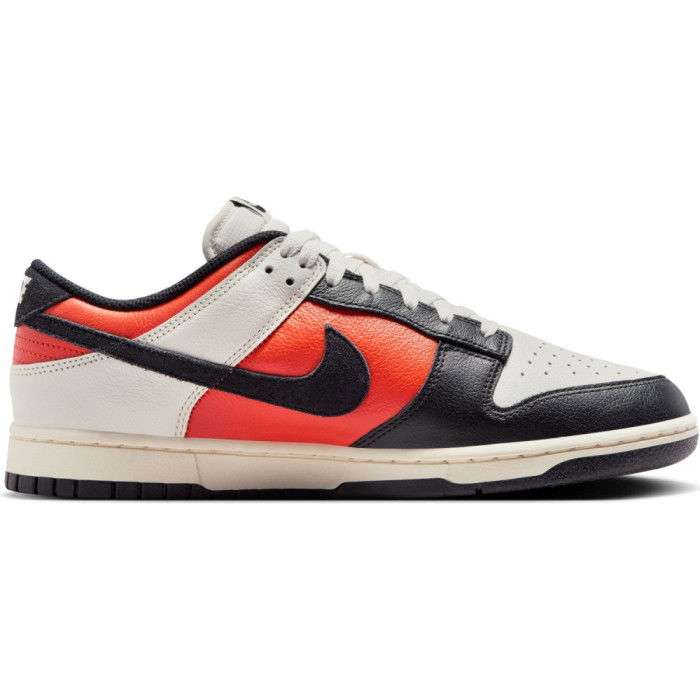 Baskets Nike Dunk Low Retro Halloween - Tailles 40,5 à 46 à 60 €