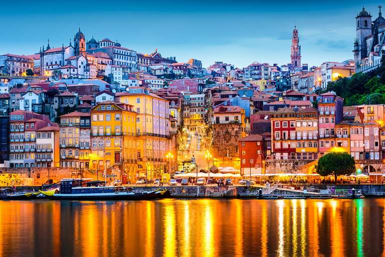 Séjour 4J/3N pour 2 au Portugal à Porto à The Log Porto Hotels 4* + Petit-déj + Bouteille de vin + Vol A/R - Du 2 au 5 décembre (158€/pers) à 317 €