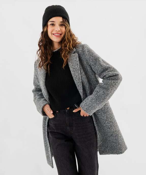 Manteau court fermeture un bouton - du 36 au 44 à 22.99 €