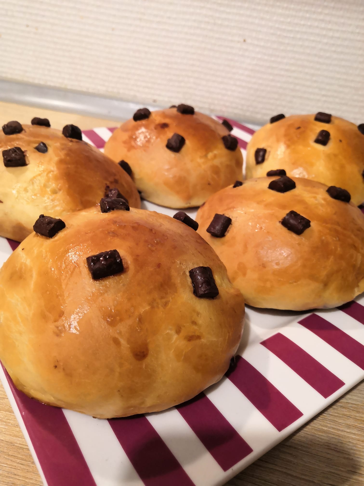 Petite brioches moelleuse aux pépites de chocolat 